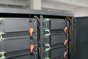 Sistema di inverter di conservazione della batteria solare commerciale da 48 V con pannello solare per l'archiviazione dell'energia solare UPS - Image 5