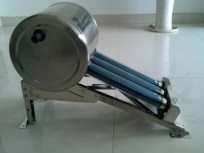 Sistema di riscaldamento dell'acqua solare domestico Prototipo di tubo sottovuoto senza pressione con connessione a spina diretta - immagine 5